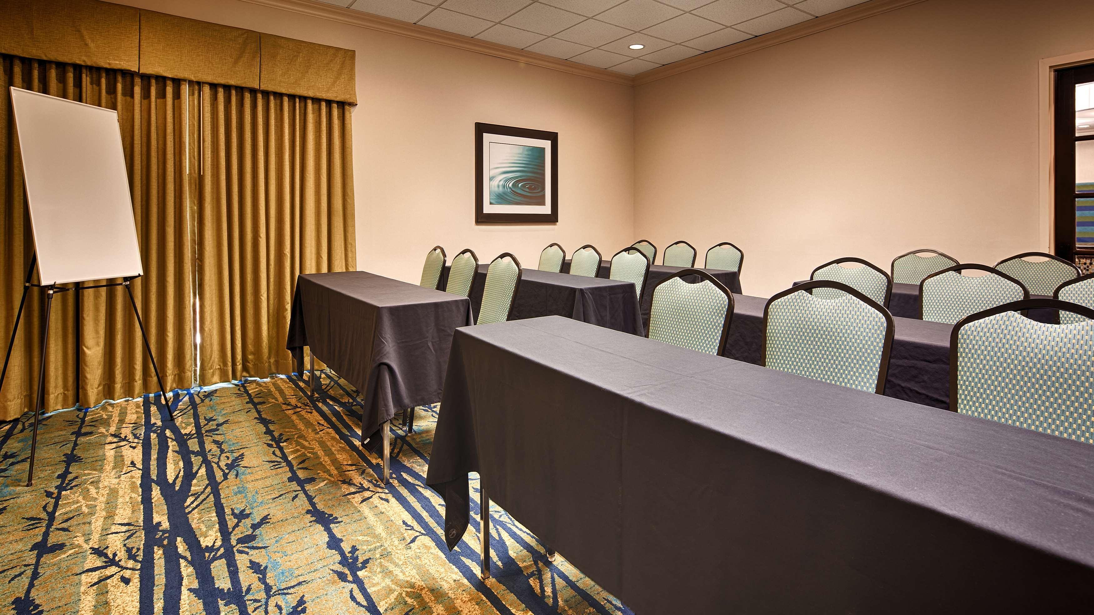 Surestay Plus Hotel By Best Western Raleigh North Downtown Exteriör bild
